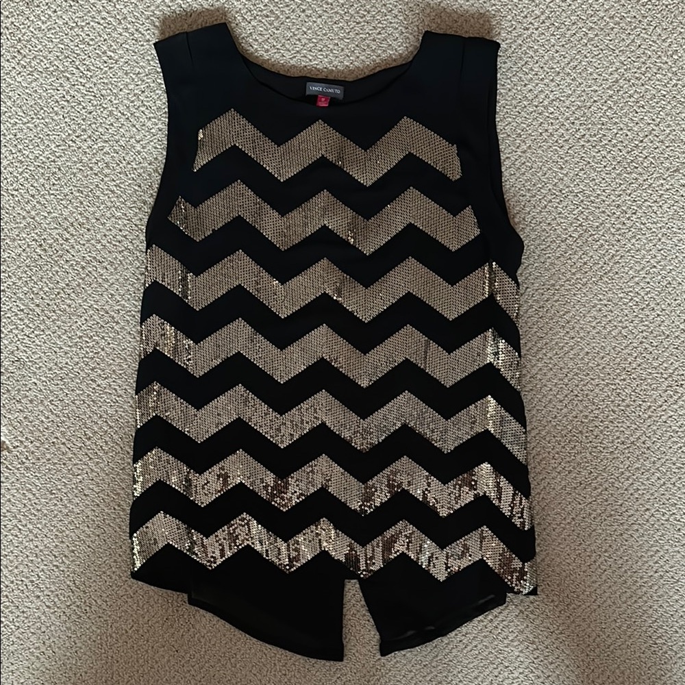 Vince Camuto Black and Gold Chevron Sequin Top Size M